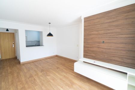 Sala de apartamento para alugar com 3 quartos, 85m² em Bosque da Saúde, São Paulo