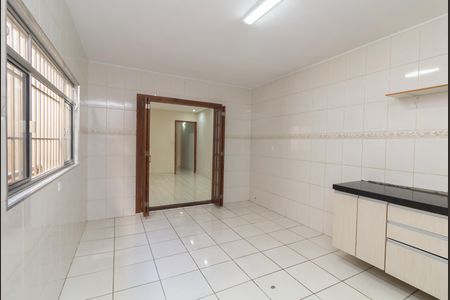 Casa para alugar com 160m², 2 quartos e 1 vaga Casa para alugar com 160m², 2 quartos e 1 vagaCozinha