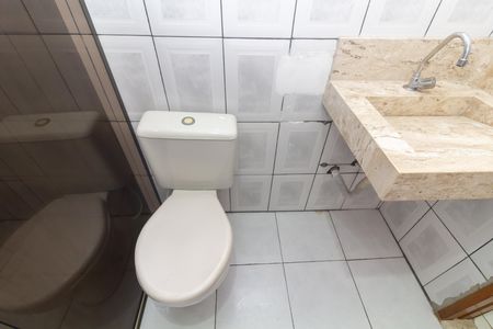Casa para alugar com 160m², 2 quartos e 1 vaga Casa para alugar com 160m², 2 quartos e 1 vagaBanheiro