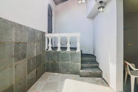 Casa à venda com 4 quartos, 250m² em Jardim das Vertentes, São Paulo