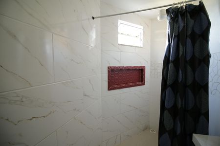 Banheiro de apartamento para alugar com 1 quarto, 34m² em Anil, Rio de Janeiro