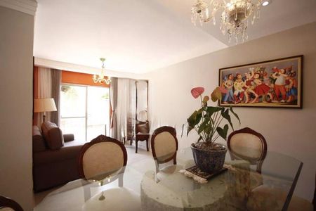 Apartamento à venda com 2 quartos, 56m² em Aclimação, São Paulo