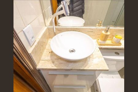 WC C/ BOX de apartamento à venda com 2 quartos, 52m² em São Pedro, Osasco