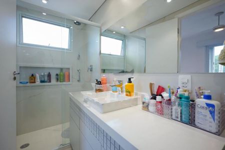 Apartamento à venda com 4 quartos, 109m² em Vila Sofia, São Paulo