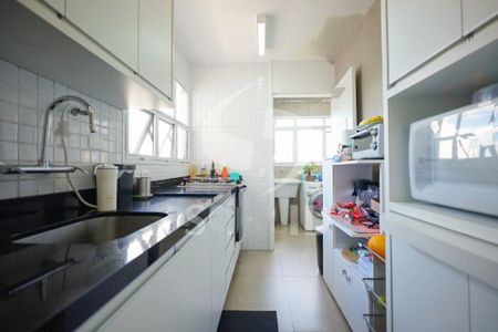 Apartamento à venda com 4 quartos, 109m² em Vila Sofia, São Paulo