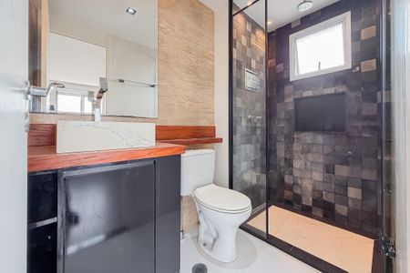 Banheiro de apartamento para alugar com 1 quarto, 51m² em Vila Carioca, São Paulo