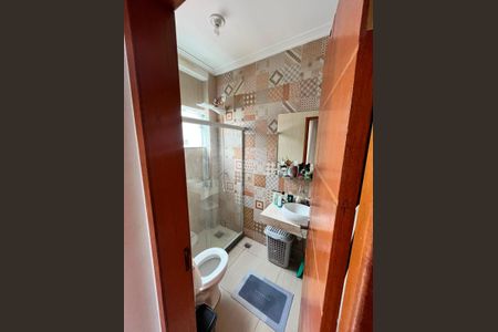 Casa à venda com 100m², 2 quartos e 1 vaga Casa à venda com 100m², 2 quartos e 1 vagaBanheiro