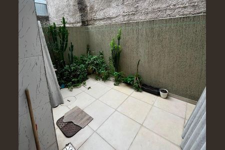 Casa à venda com 100m², 2 quartos e 1 vaga Casa à venda com 100m², 2 quartos e 1 vagaÁrea comum