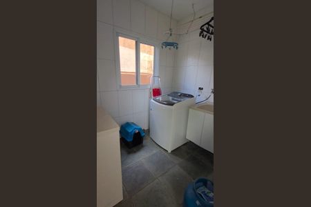 Casa à venda com 175m², 3 quartos e 5 vagas Casa à venda com 175m², 3 quartos e 5 vagasÁrea de Serviço