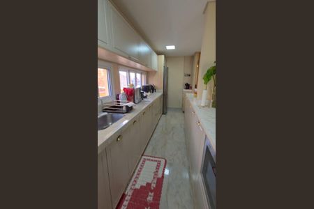 Casa à venda com 175m², 3 quartos e 5 vagas Casa à venda com 175m², 3 quartos e 5 vagasCozinha