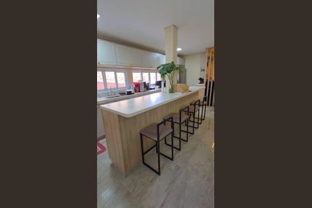 Casa à venda com 175m², 3 quartos e 5 vagas Casa à venda com 175m², 3 quartos e 5 vagasCozinha