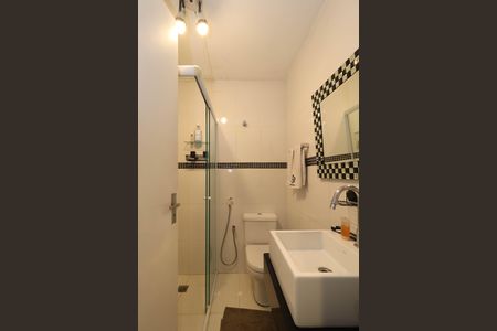 Apartamento para alugar com 83m², 3 quartos e sem vagaBanheiro