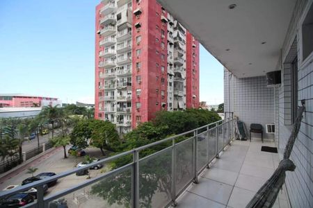 Apartamento à venda com 78m², 2 quartos e 1 vaga