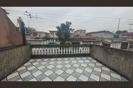 Casa à venda com 125m², 3 quartos e 4 vagas Casa à venda com 125m², 3 quartos e 4 vagasTerraço