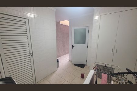 Casa à venda com 125m², 3 quartos e 4 vagas Casa à venda com 125m², 3 quartos e 4 vagasÁrea de Serviço