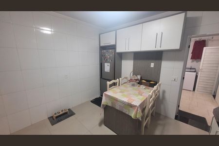 Cozinha de casa à venda com 3 quartos, 125m² em Jardim Tango, São Paulo