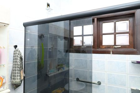 Casa à venda com 208m², 2 quartos e 5 vagasBanheiro 1 - Suíte 1