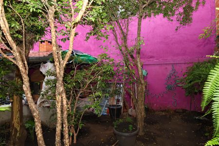 Casa à venda com 208m², 2 quartos e 5 vagasQuintal - Jardim