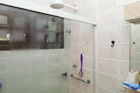 Casa à venda com 208m², 2 quartos e 5 vagasBanheiro 2 - Suíte 2
