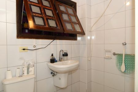 Casa à venda com 208m², 2 quartos e 5 vagasBanheiro 4 - Área externa