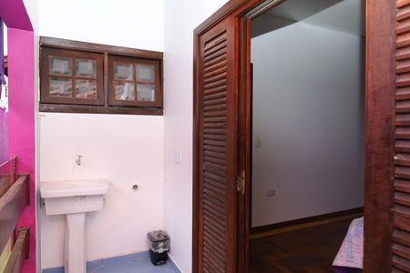 Casa à venda com 208m², 2 quartos e 5 vagasSacada - Suíte 1