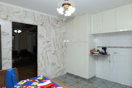 Casa à venda com 208m², 2 quartos e 5 vagasCozinha
