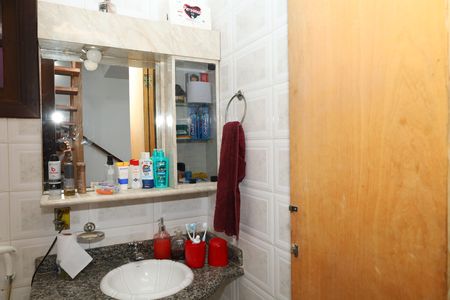 Casa à venda com 208m², 2 quartos e 5 vagasBanheiro 3 - Lavabo