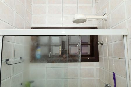 Casa à venda com 208m², 2 quartos e 5 vagasBanheiro 2 - Suíte 2