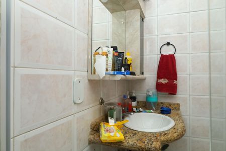 Casa à venda com 208m², 2 quartos e 5 vagasBanheiro 2 - Suíte 2