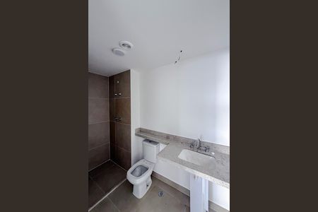 Apartamento à venda com 175m², 3 quartos e 2 vagas Apartamento à venda com 175m², 3 quartos e 2 vagasBanheiro da Suíte 2