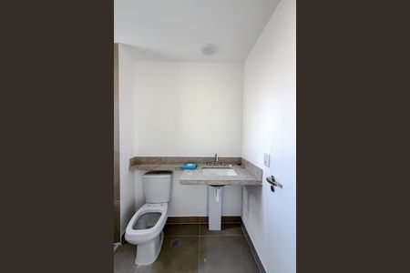 Apartamento à venda com 175m², 3 quartos e 2 vagas Apartamento à venda com 175m², 3 quartos e 2 vagasBanheiro da Suíte 1