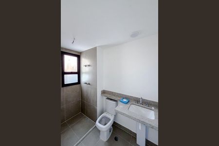 Apartamento à venda com 175m², 3 quartos e 2 vagas Apartamento à venda com 175m², 3 quartos e 2 vagasBanheiro da Suíte 1