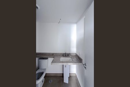 Apartamento à venda com 175m², 3 quartos e 2 vagas Apartamento à venda com 175m², 3 quartos e 2 vagasBanheiro da Suíte 2