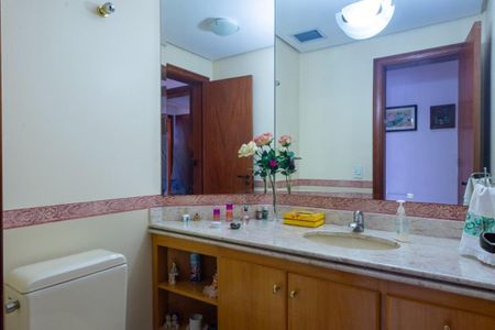 Apartamento à venda com 184m², 4 quartos e 3 vagas