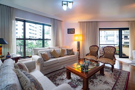 Apartamento à venda com 184m², 4 quartos e 3 vagas