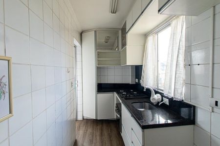 Apartamento à venda com 83m², 2 quartos e 1 vaga Apartamento à venda com 83m², 2 quartos e 1 vagaCozinha