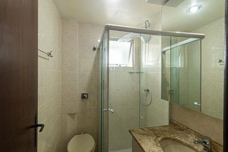 Apartamento à venda com 83m², 2 quartos e 1 vaga Apartamento à venda com 83m², 2 quartos e 1 vagaBanheiro Social