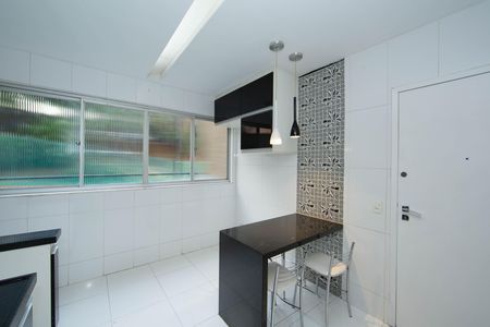 Apartamento à venda com 100m², 3 quartos e 2 vagas Apartamento à venda com 100m², 3 quartos e 2 vagasCOZINHA