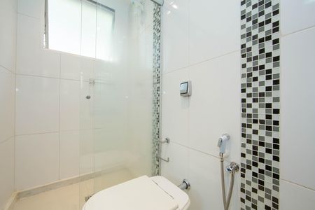 Apartamento à venda com 100m², 3 quartos e 2 vagas Apartamento à venda com 100m², 3 quartos e 2 vagasBANHEIRO2
