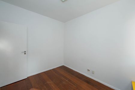 Apartamento à venda com 100m², 3 quartos e 2 vagas Apartamento à venda com 100m², 3 quartos e 2 vagasQUARTO1