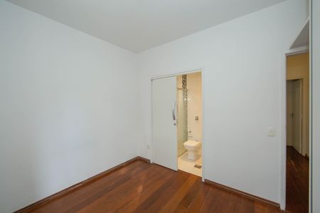 Apartamento à venda com 100m², 3 quartos e 2 vagas Apartamento à venda com 100m², 3 quartos e 2 vagasQUARTO3