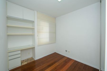 Apartamento à venda com 100m², 3 quartos e 2 vagas Apartamento à venda com 100m², 3 quartos e 2 vagasQUARTO2