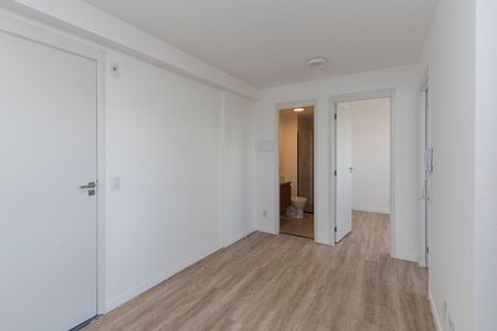 Sala/ Cozinha de apartamento para alugar com 2 quartos, 36m² em Jardim Aeroporto, São Paulo