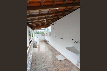 Casa à venda com 220m², 3 quartos e 2 vagas