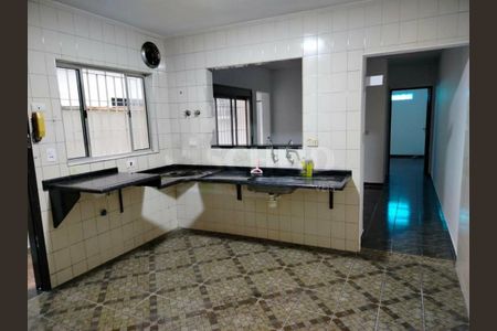 Casa à venda com 220m², 3 quartos e 2 vagas