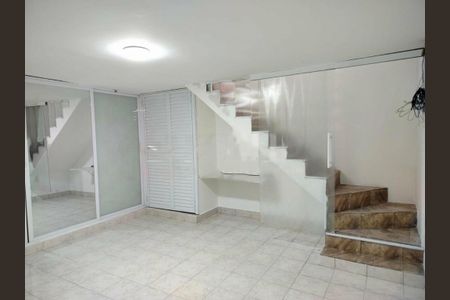 Casa à venda com 220m², 3 quartos e 2 vagas