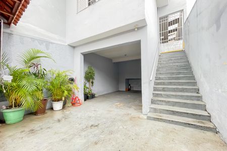 Casa para alugar com 104m², 2 quartos e 2 vagas Casa para alugar com 104m², 2 quartos e 2 vagasGaragem