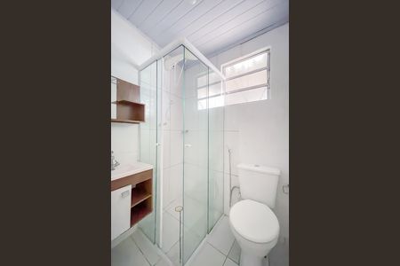 Casa para alugar com 104m², 2 quartos e 2 vagas Casa para alugar com 104m², 2 quartos e 2 vagasBanheiro de serviço