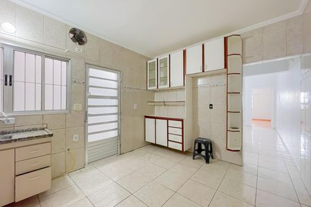 Casa para alugar com 104m², 2 quartos e 2 vagas Casa para alugar com 104m², 2 quartos e 2 vagasCozinha