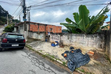 Fachada de casa para alugar com 2 quartos, 56m² em Chácara Vista Alegre, Cotia
